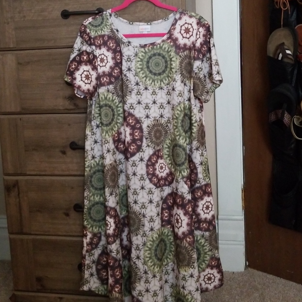 Lularoe Carly L